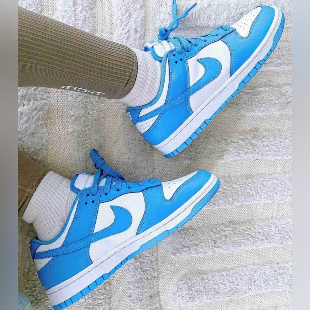 NEW Nike Dunk Low University Blue UNC 7Y/8.5 women - Picture 17 of 17